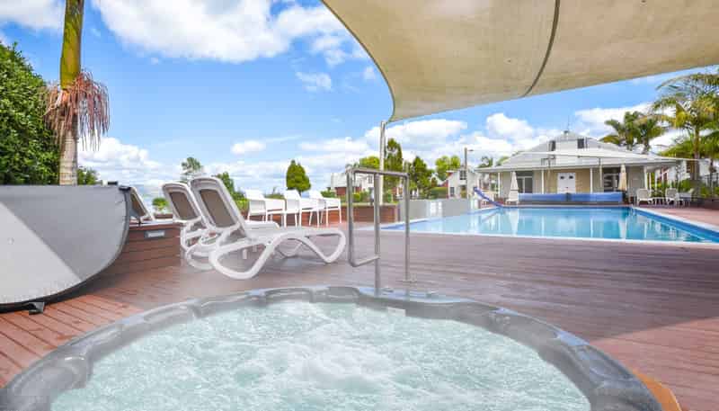 13/1420 Hamurana Road, Mourea