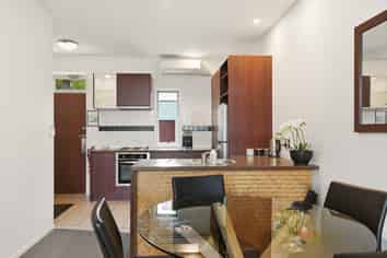 13/1420 Hamurana Road, Mourea