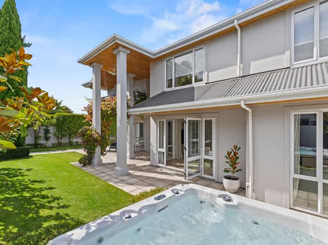 138 Glandovey Road, Strowan