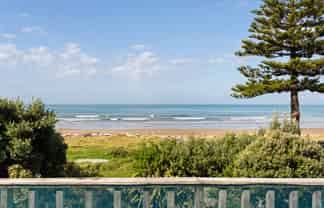 14 Makorori Beach Road, Makorori