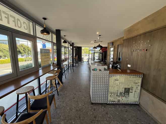 Prime queen street hospitality opportunity