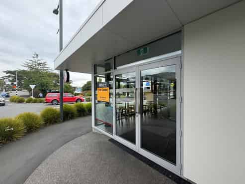 Prime queen street hospitality opportunity