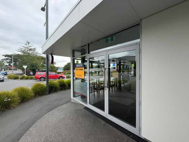 Prime queen street hospitality opportunity