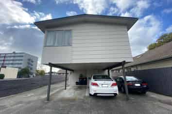 1/65 Linton Street, West End