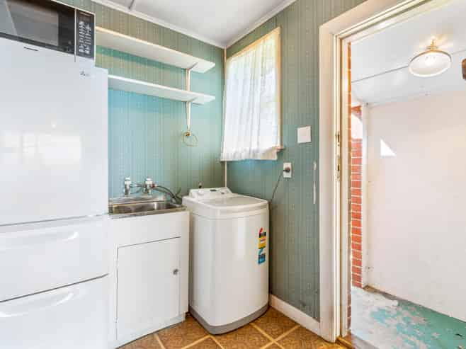 90 Hillary Street, Liberton