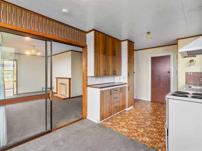 90 Hillary Street, Liberton