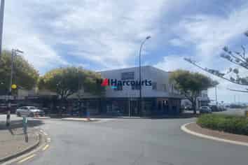 Professional Office 76sqm Near Beachfront