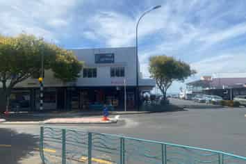 Professional Office 76sqm Near Beachfront