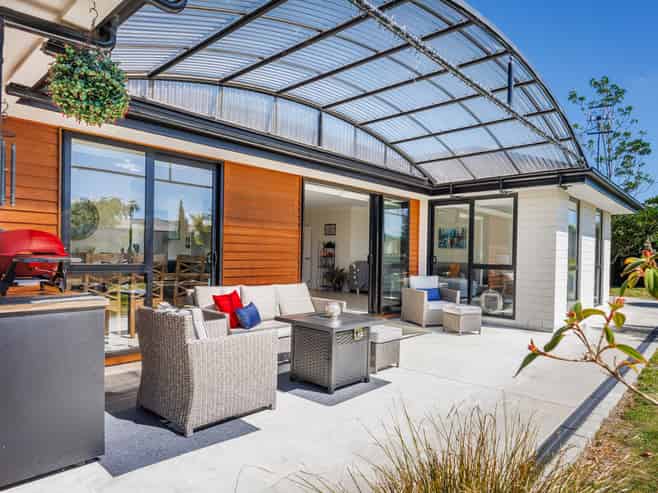 147 Pharazyn Street, Feilding