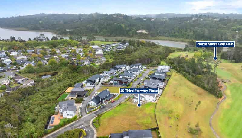 10 Third Fairway Place, Albany