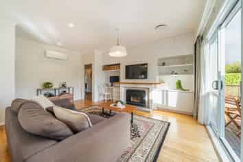 12 Gadsby Street, Avalon