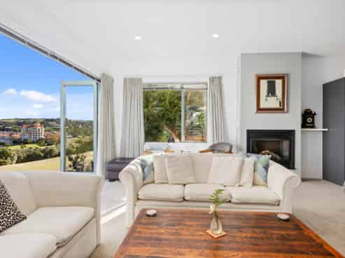 278 Alec Craig Way, Gulf Harbour