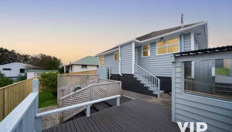 34 Spur Grove, Titahi Bay