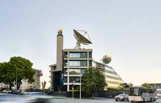 Contemporary Workspace w/ Profile | TVNZ Building