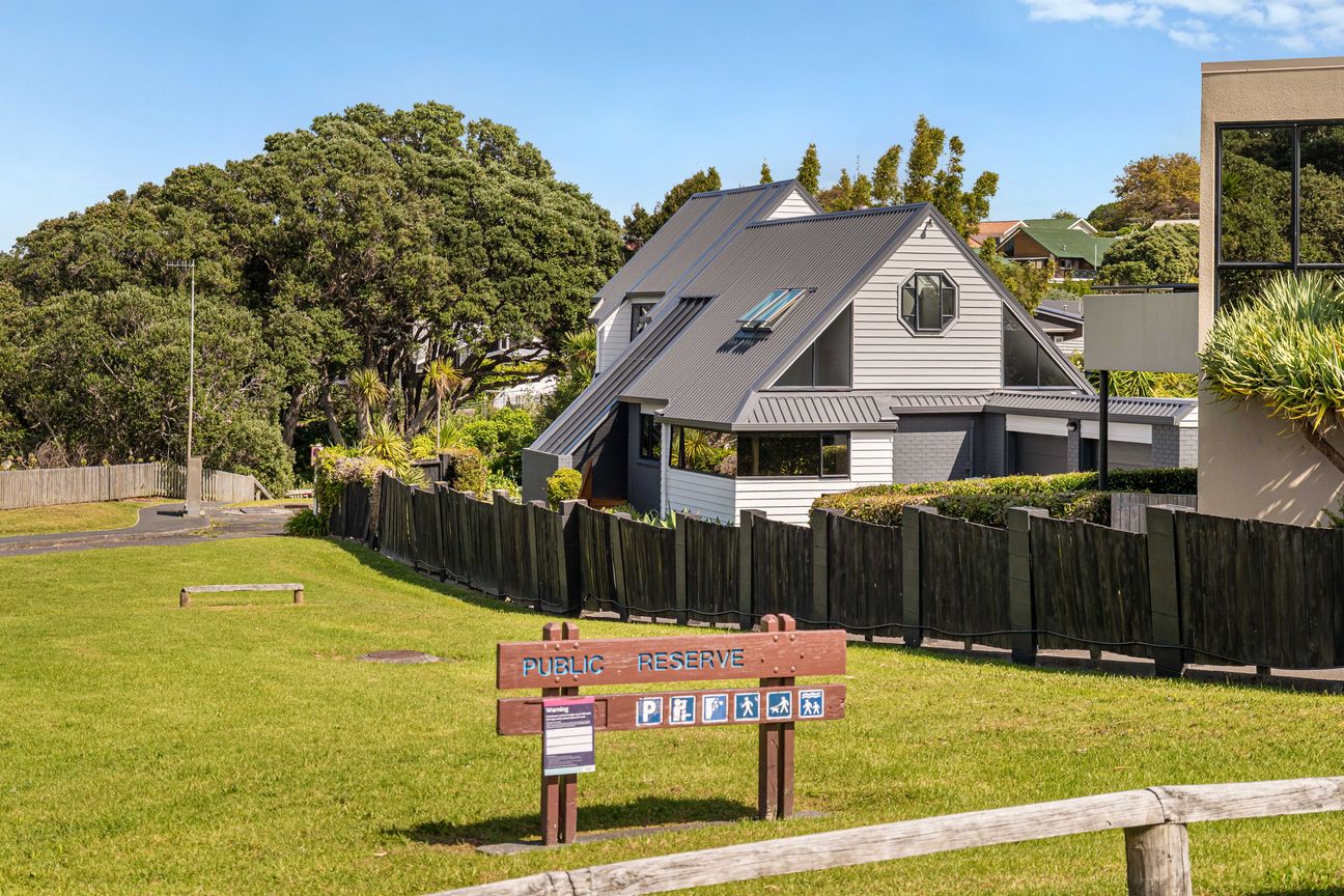 Location + Expansive Seaviews + Exceptional Living - Ansicht 3