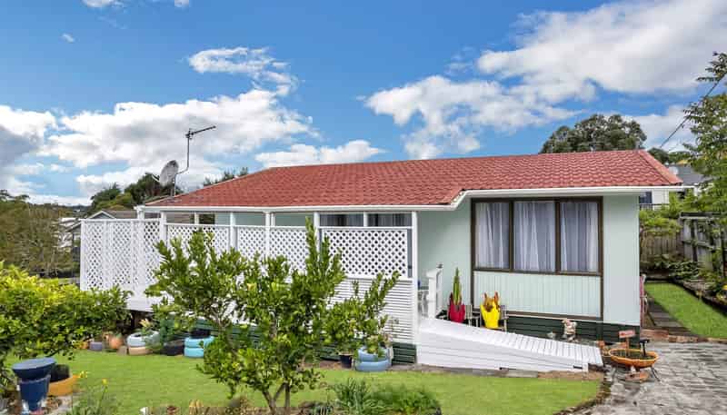 13A Lancaster Road, Beach Haven
