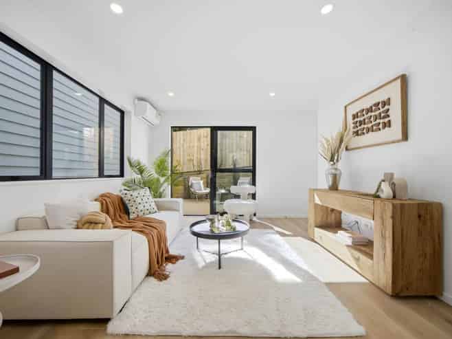 79B Girrahween Drive, Totara Vale