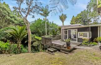 2A Opou Road, Titirangi