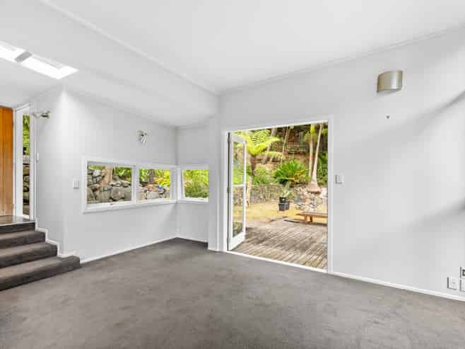 2A Opou Road, Titirangi