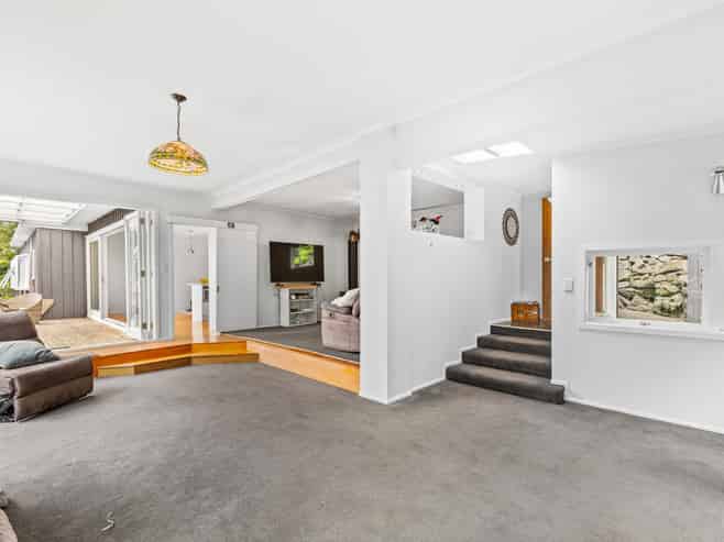 2A Opou Road, Titirangi