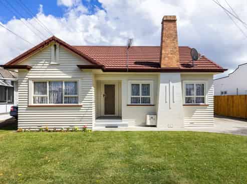 13 Bell Street, Hamilton East