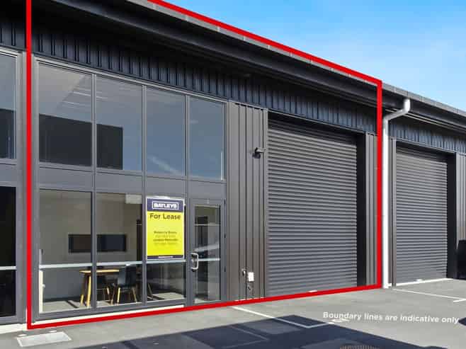 Compact Te Rapa Warehouse with Office