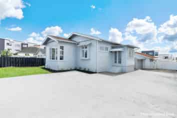 3147 Great North Road, New Lynn