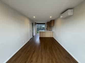 8/25 Tranent Road, Mangere