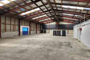 Clear Span Warehouse