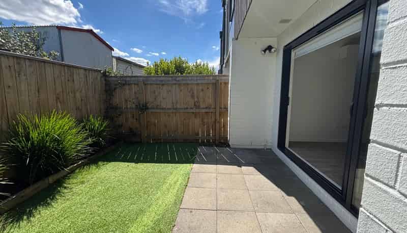 12/12 Tawa Road, Te Atatu Peninsula
