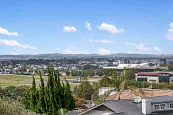 17/37 St Vincent Avenue, Remuera