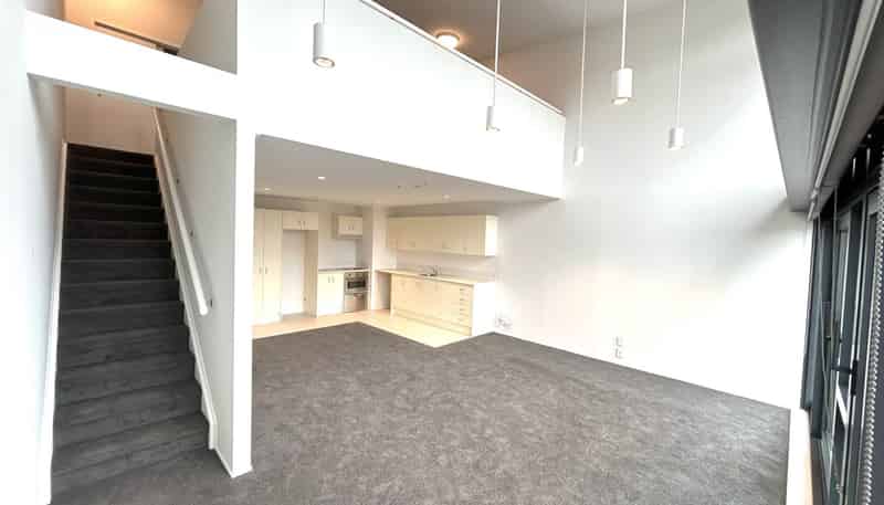 16F/30 Westward Ho, Glen Eden