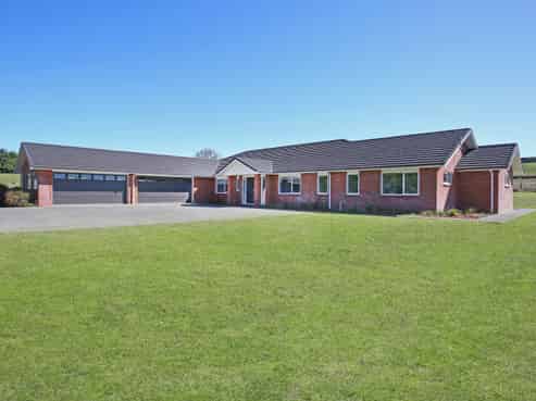 379A Aka Aka Road, Puni