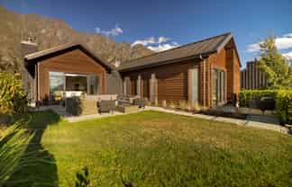 13 Ellesmere Avenue, Jacks Point