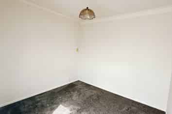 2/239 Pakuranga Road, Pakuranga