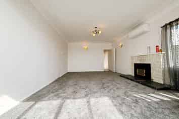 2/239 Pakuranga Road, Pakuranga