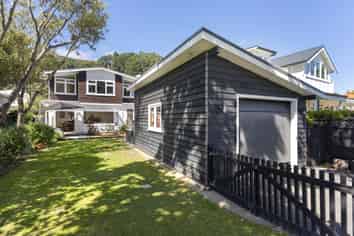 25 Marine Parade, Eastbourne