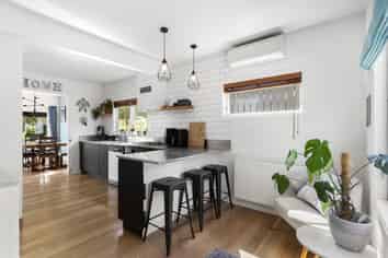 25 Marine Parade, Eastbourne