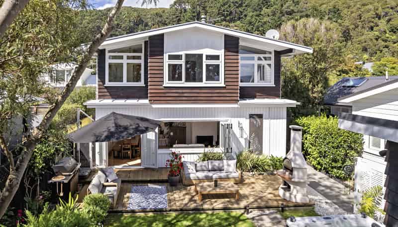 25 Marine Parade, Eastbourne