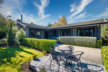 13 Lower Hook Road , WAIMATE