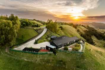 204 Eskridge Drive, Bay View