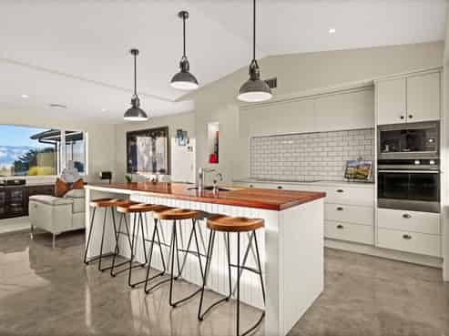 204 Eskridge Drive, Bay View