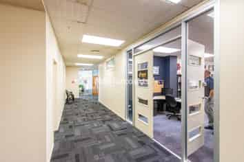 High Quality Studio/Office - Available Now