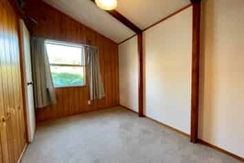 2A Aberdeen Road, Castor Bay