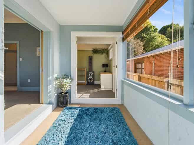 16 Motu Street, Saint Clair