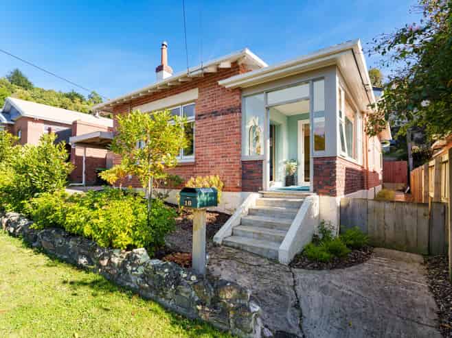 16 Motu Street, Saint Clair