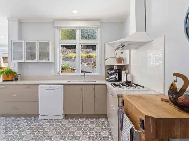 16 Motu Street, Saint Clair