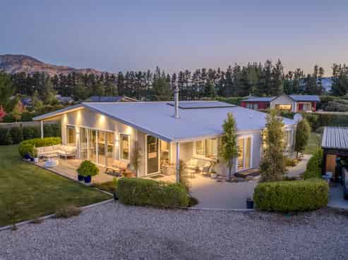 21 Sam John Place, Lake Hawea