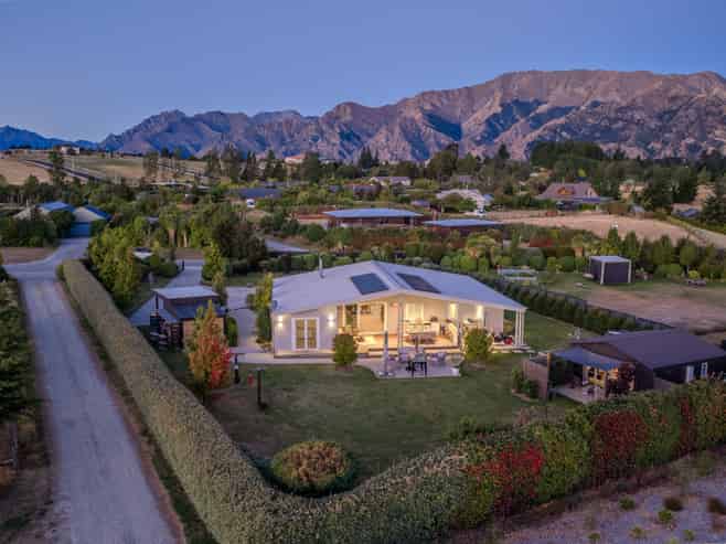 21 Sam John Place, Lake Hawea