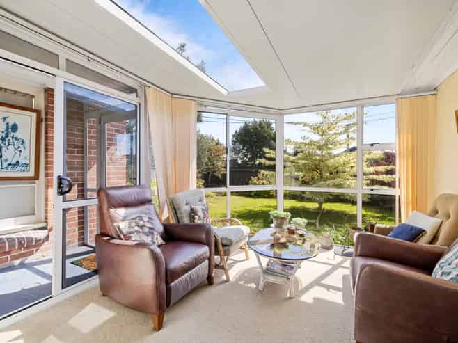 87 Aorangi Road, Bryndwr